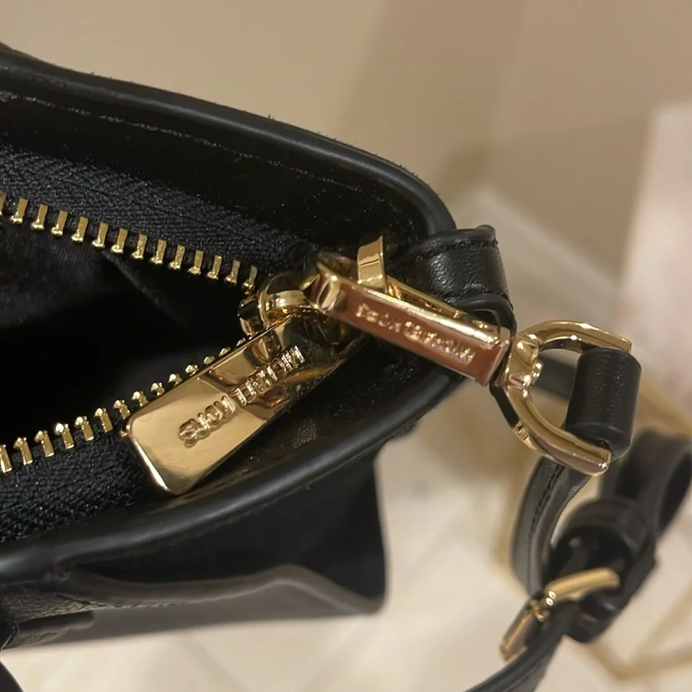 Michael Kors Avril Small leather Top-Zip Satchel Black